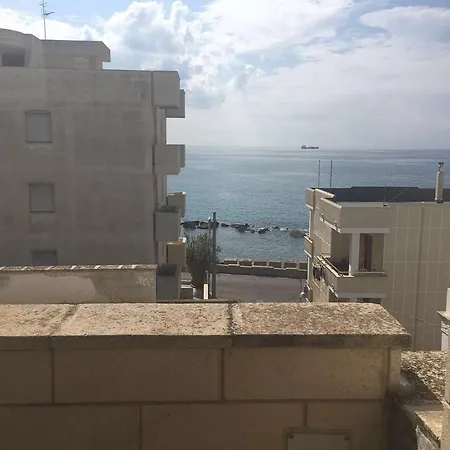 Cala Scirocco Hotel *
